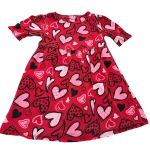 Target clothing Girl’s hearts dress size 6-6X